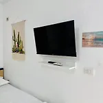 Swan Rent * Wlora